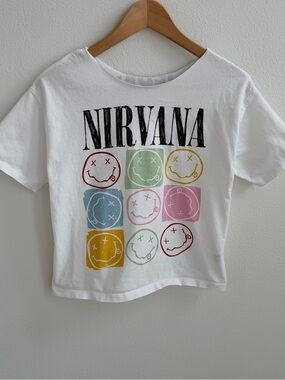 Nirvana off-the-shoulder white cropped tee